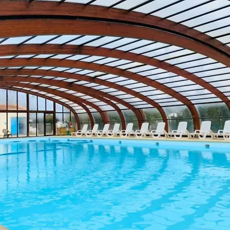 3 Etoiles - Piscine - Ccbffbc